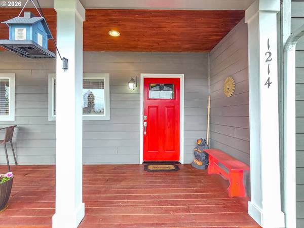 1214 N CLARK ST, Cornelius, OR 97113