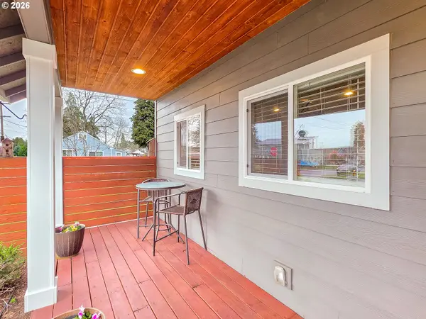 1214 N CLARK ST, Cornelius, OR 97113