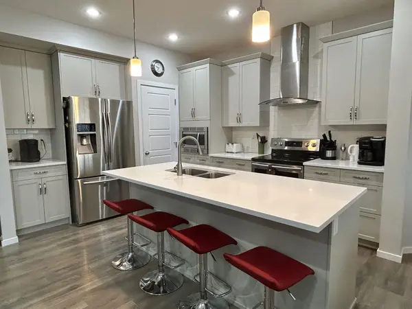 43 Country Meadows BLVD W, Lethbridge, AB T1J 5J4