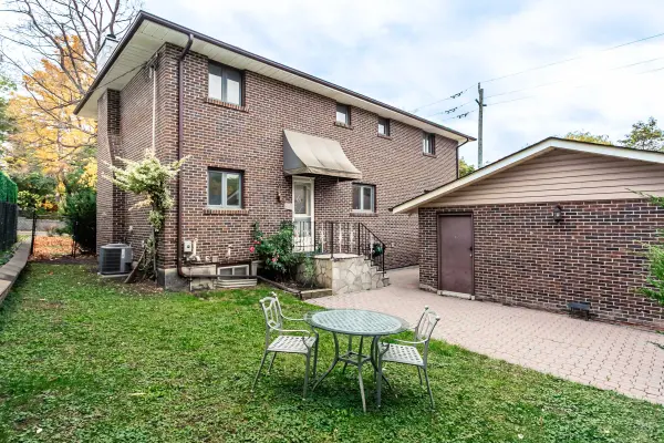 60 Scott ST, Brampton, ON L6V 1S3