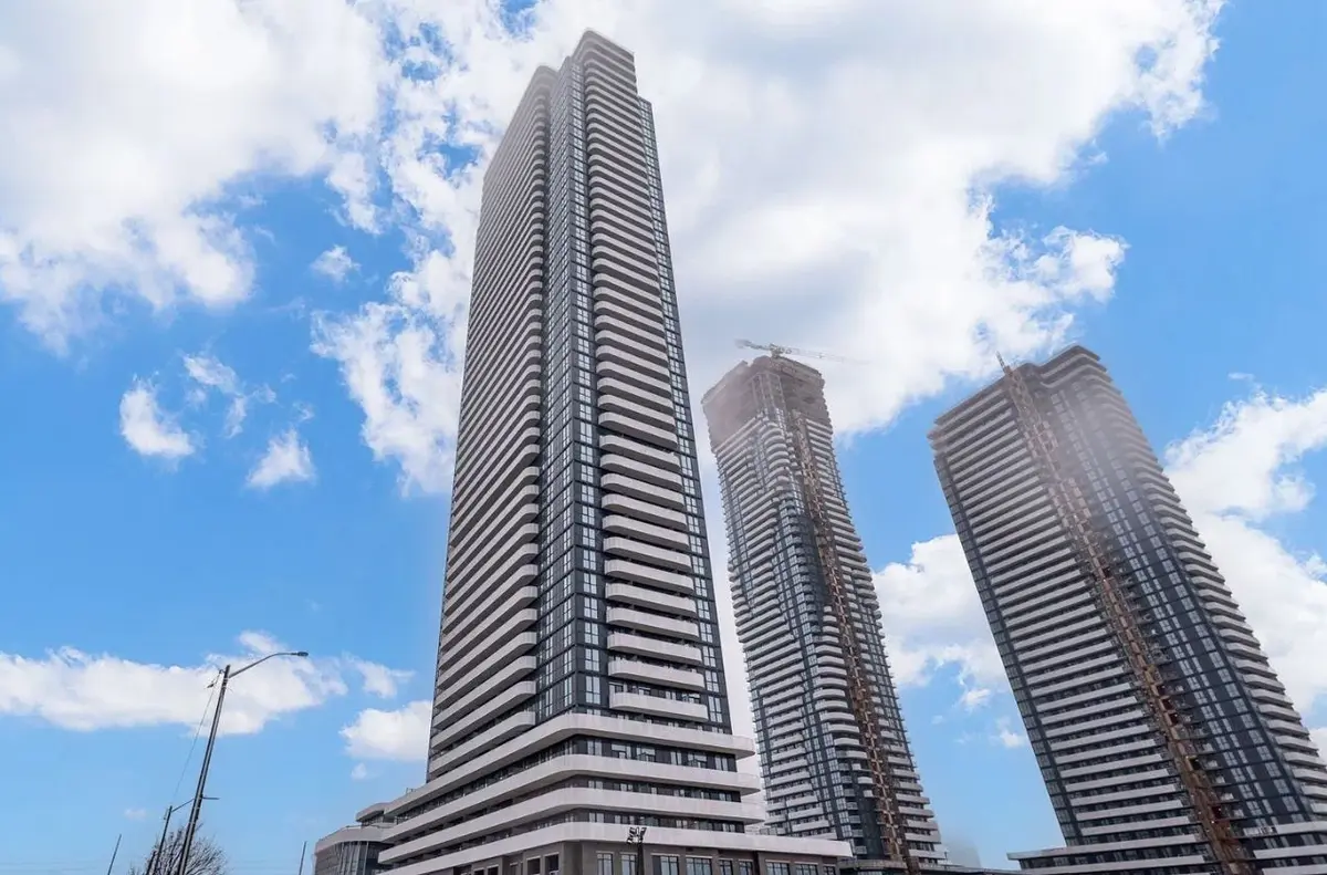 195 Commerce ST #2601, Vaughan, ON L4K 0P9