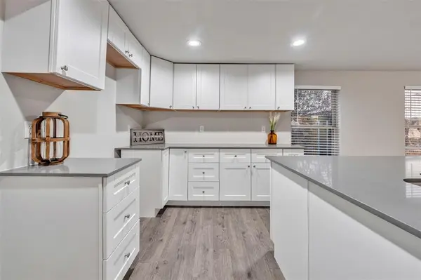 1014 W Archer Street, Jacksboro, TX 76458