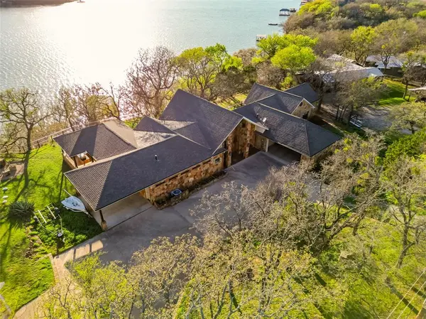 2016 N Lakeview Drive, Palo Pinto, TX 76484