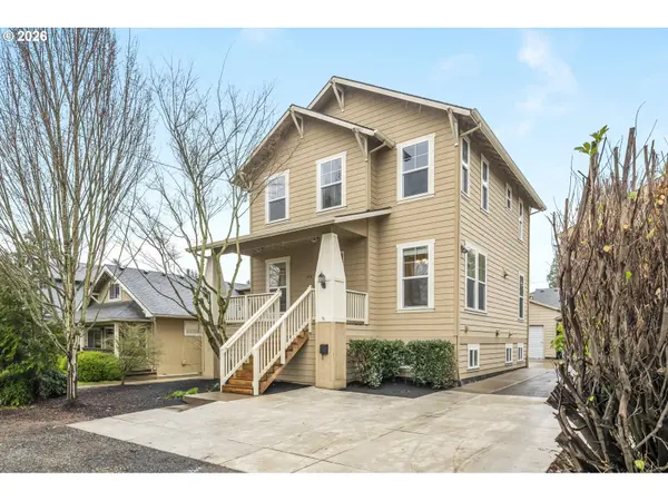 3738 SE CRYSTAL SPRINGS BLVD, Portland, OR 97202