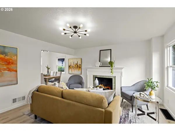 5923 N DETROIT AVE, Portland, OR 97217