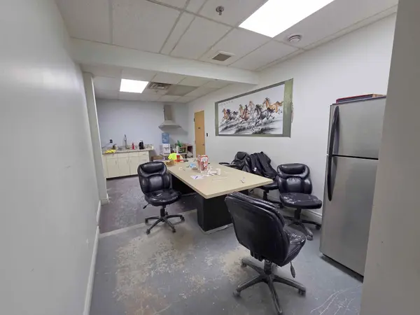 B- 16 East Wilmot ST, Richmond Hill, ON L4B 1C8