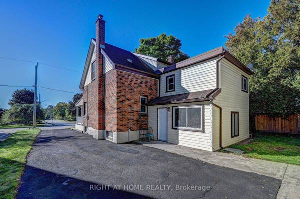 10 Monroe ST ##Bsmt, Cambridge, ON N1R 2C5