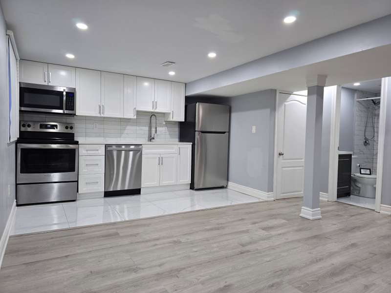 366 East 23rd ST #Lower, Hamilton, ON L8V 2X6