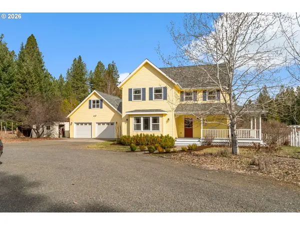 5 EMMA LN, Trout Lake, WA 98650