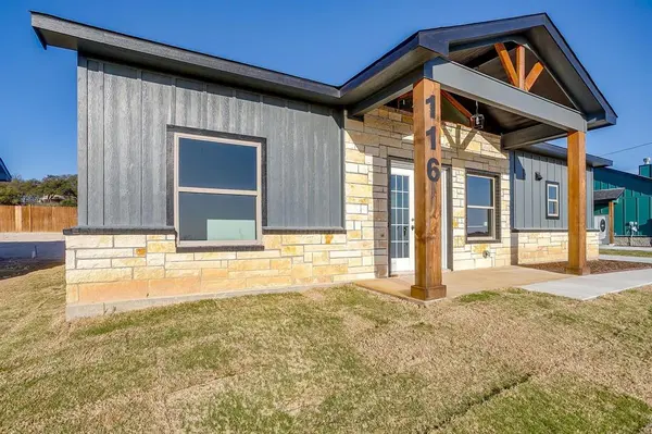 116 Overlook Trail, Azle, TX 76020