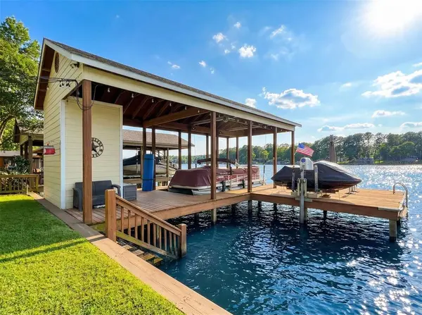 518 Whispering PIne Trail, Mount Vernon, TX 75494