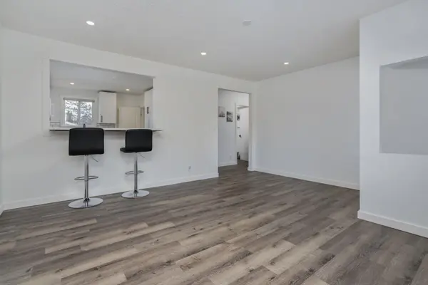 4521 46 ST, Camrose, AB T4V 1G2