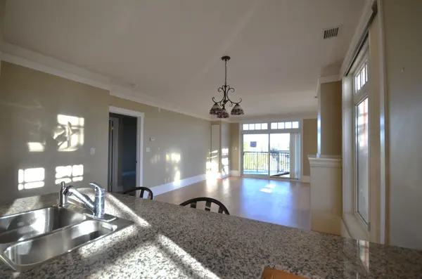 140 Cedar Island RD #311, Orillia, ON L3V 1T1