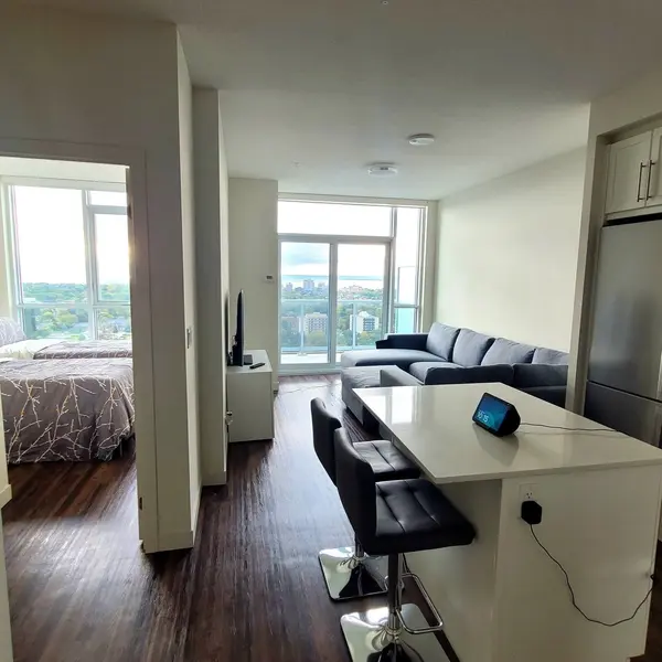 2081 Fairview ST #2004, Burlington, ON L7R 0E4