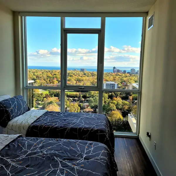 2081 Fairview ST #2004, Burlington, ON L7R 0E4