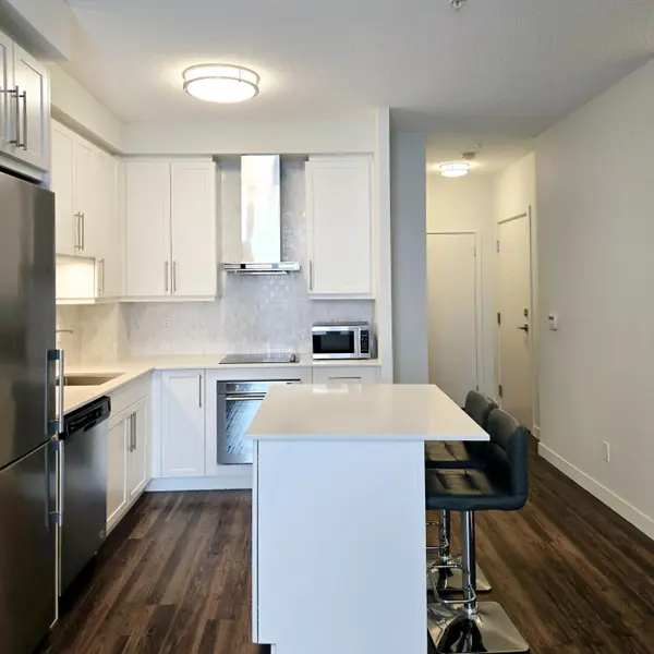 2081 Fairview ST #2004, Burlington, ON L7R 0E4