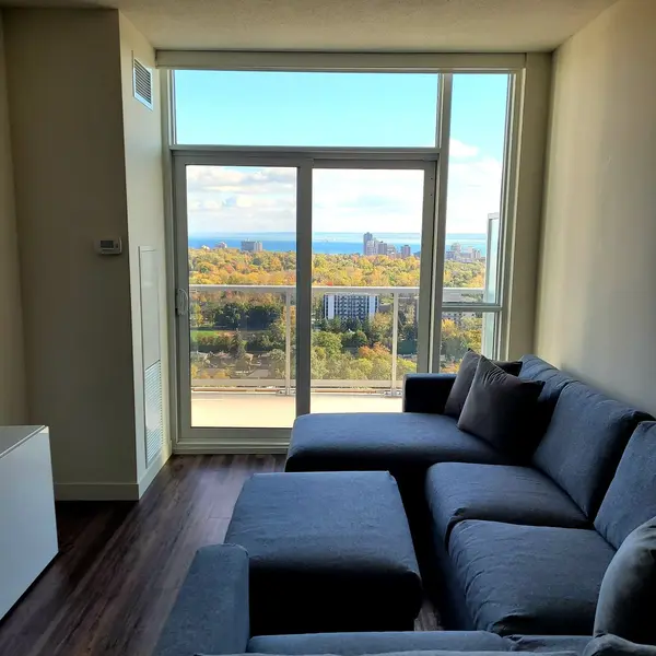 2081 Fairview ST #2004, Burlington, ON L7R 0E4