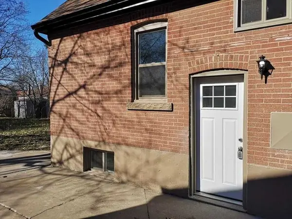 366 East 23rd ST #Lower, Hamilton, ON L8V 2X6