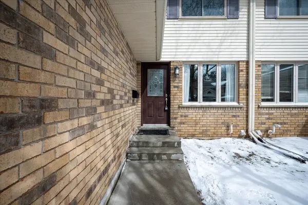 375 Kingscourt DR #42, Waterloo, ON N2K 3N7