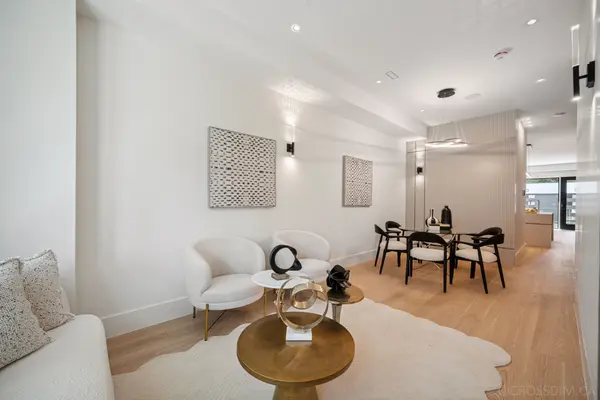 44A Alcina AVE, Toronto C02, ON M6G 2E8