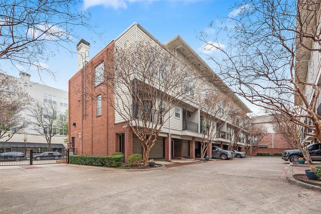 2902 State Street #1, Dallas, TX 75204