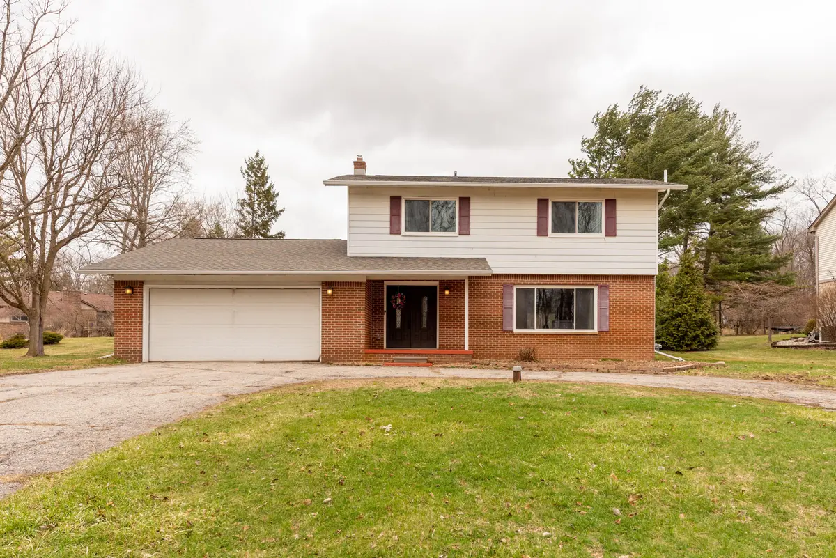 11021 Culver RD, Brighton Twp, MI 48114