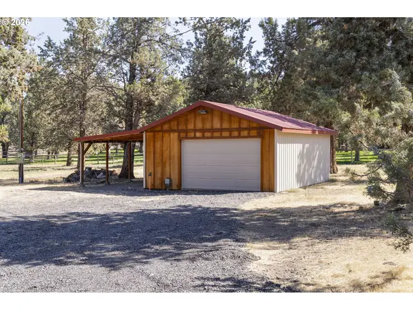 17500 FORKED HORN DR, Sisters, OR 97759