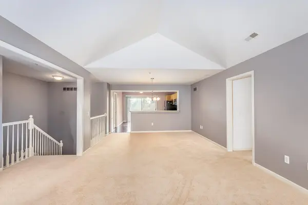 28235 Carlton Way DR, Novi City, MI 48377