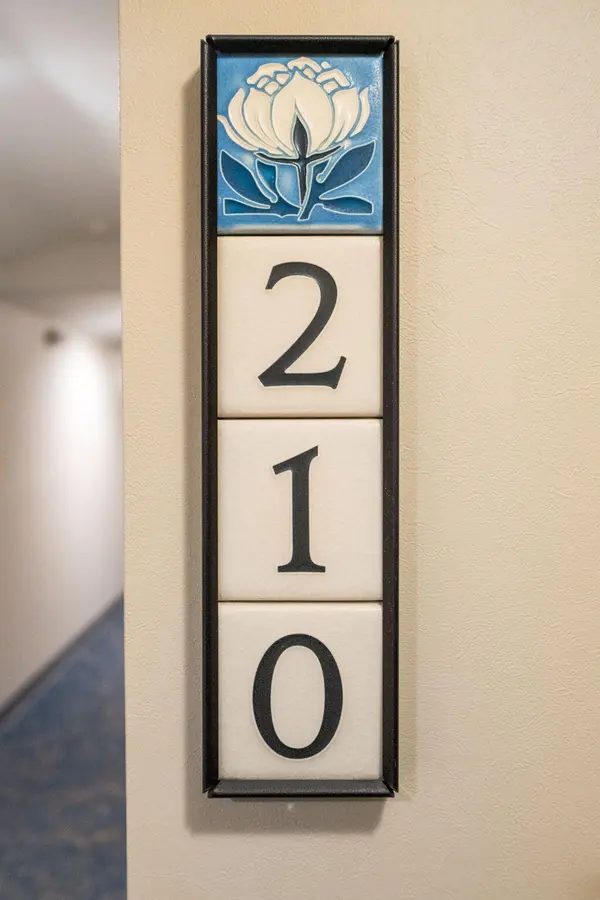 2115 Nature Cove CT #210, Annarborcity_washtenaw, MI 48104