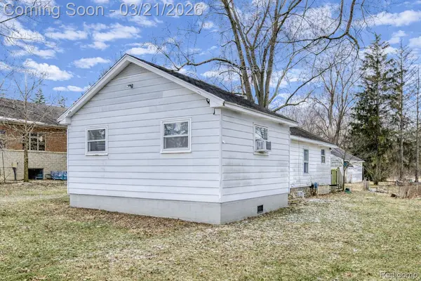 23675 Novi RD, Novi, MI 48375