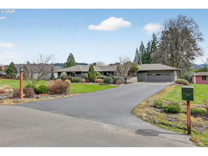 9732 SE LADERA CT, Damascus, OR 97089