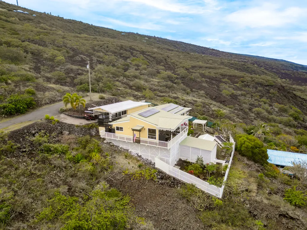 87-3175 ILI ILI RD, Captain Cook, HI 96704