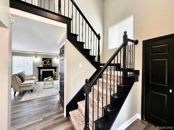 21732 Jacksonville, Farmington Hills, MI 48336