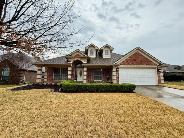 517 Acorn Court, Saginaw, TX 76179