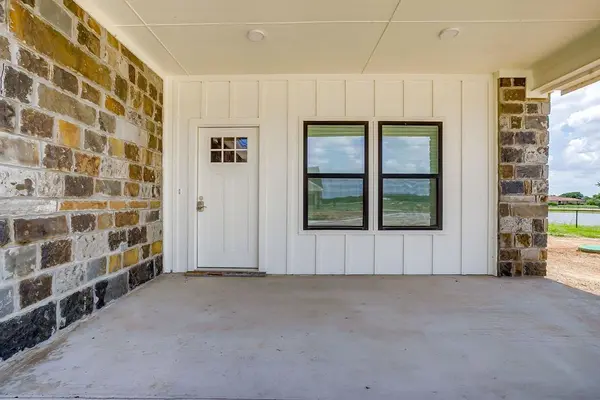 133 Winners Circle #902, Weatherford, TX 76087