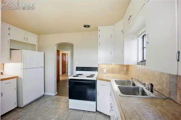 1320 E Fountain BLVD, Colorado Springs, CO 80909