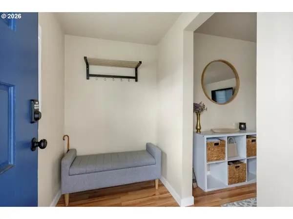 212 PICTURE ST, Independence, OR 97351