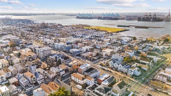 99 W 21st St, Bayonne City, NJ 07002