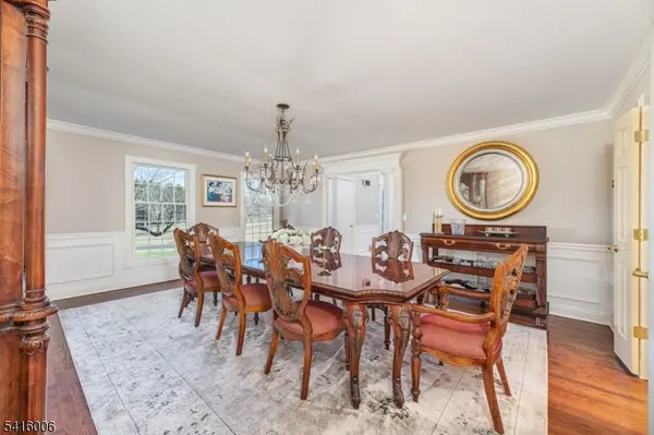 18 Kerby Ln, Mendham Boro, NJ 07945