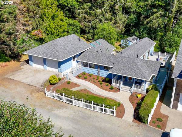 715 N LAUREL ST, Cannon Beach, OR 97110