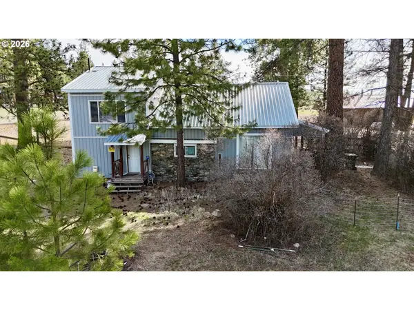 382 ASH ST, Sumpter, OR 97877