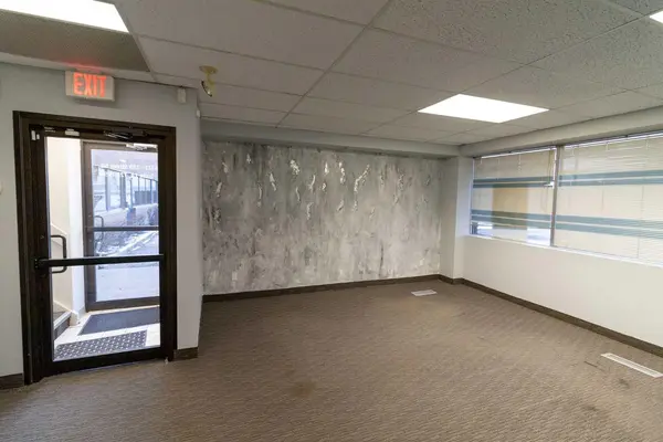 4321 23B ST NE #Suite 1A, Calgary, AB T2E 7V9