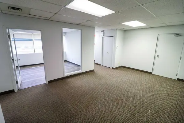 4321 23B ST NE #Suite 1, Calgary, AB T2E 7V9