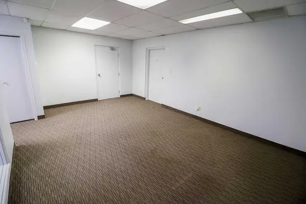 4321 23B ST NE #Suite 1-1A, Calgary, AB T2E 7V9