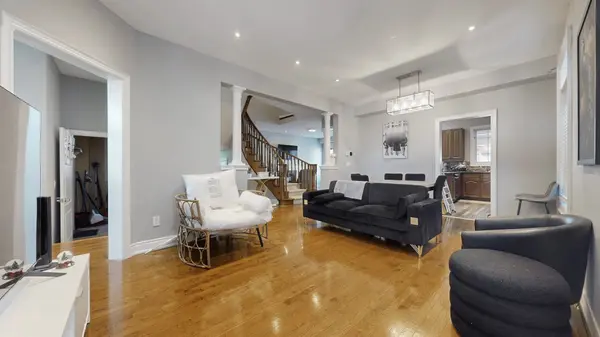 968 Coyston DR, Oshawa, ON L1K 3C6