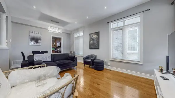 968 Coyston DR, Oshawa, ON L1K 3C6