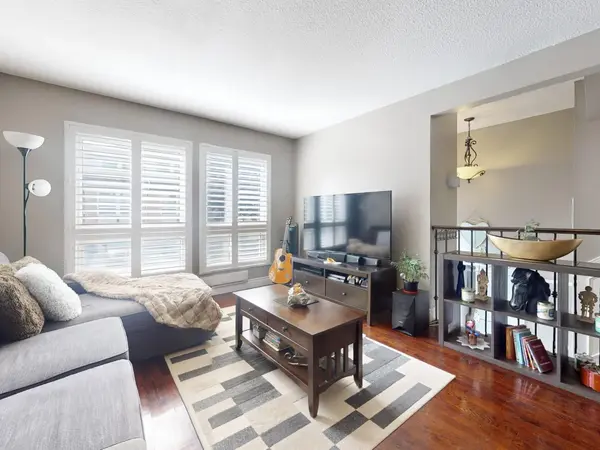 44 Willows LN, Ajax, ON L1S 6E8