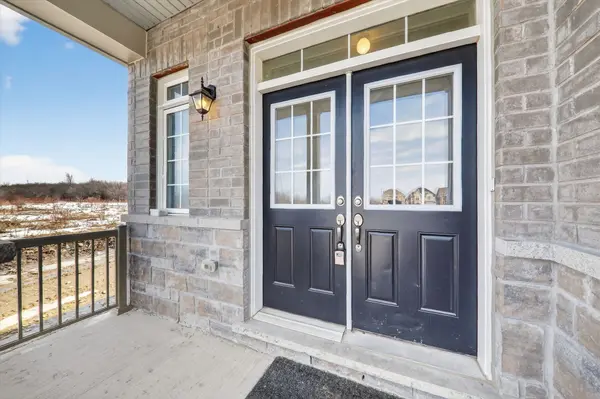 21 Jeanne Pynn AVE, Georgina, ON L0E 1R0