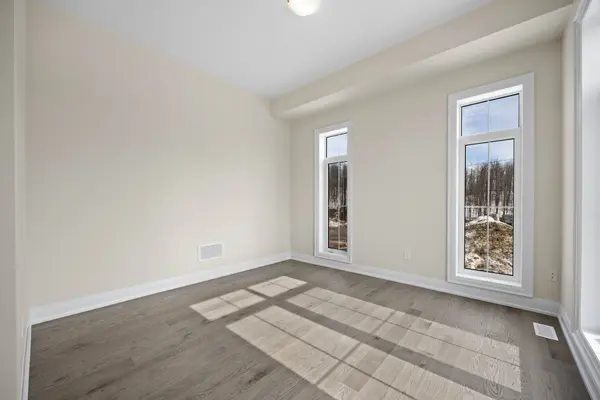 6 Aldwinckle AVE, Oro-medonte, ON L0L 2L0