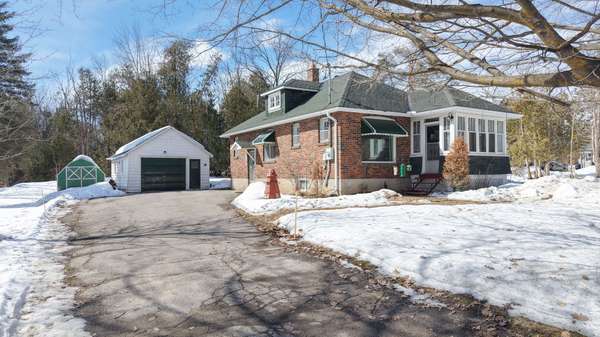 330 11 Line S, Oro-medonte, ON L0L 1T0